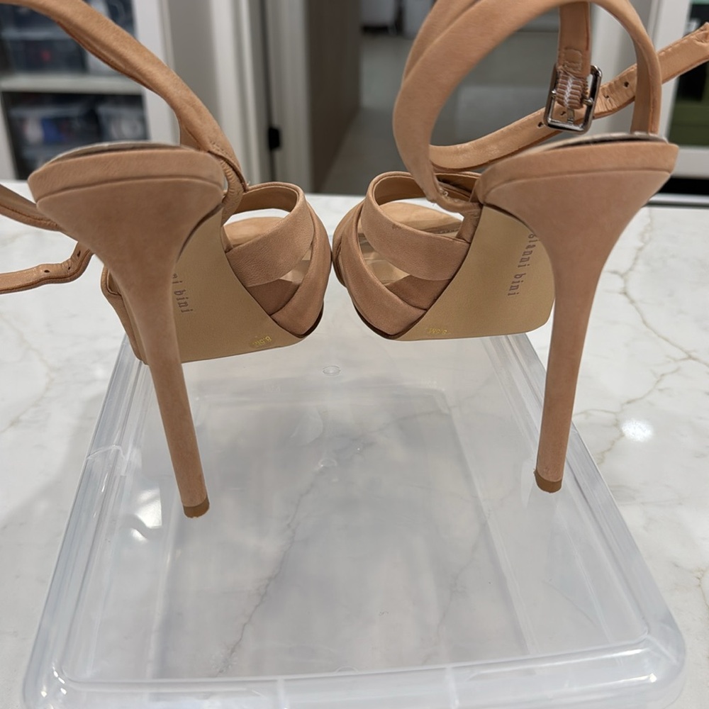 🍀Gianni Bini heels - Picture 3 of 5